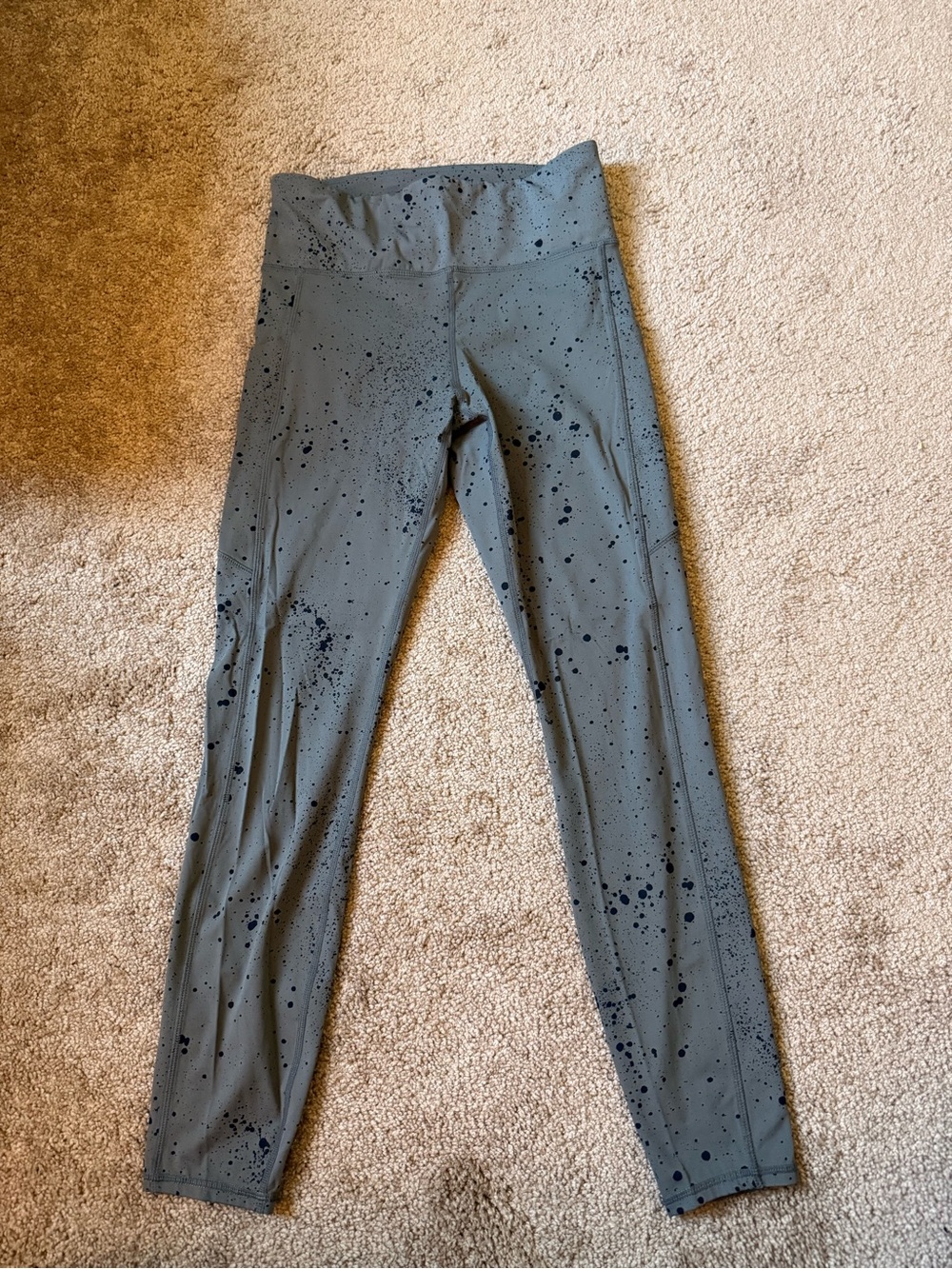 Vuori Olive Leggings with Black Splatter Detail